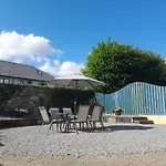 Beautiful Within Walking Distance To Kenmare