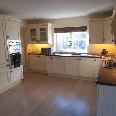 別荘 Beautiful Within Walking Distance To