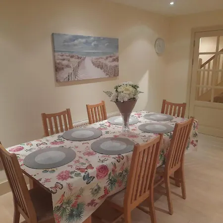 Beautiful Within Walking Distance To 別荘 *