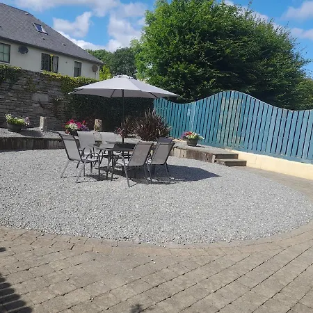 Beautiful Within Walking Distance To Kenmare