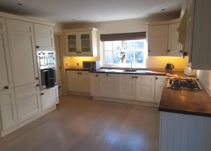 別荘 Beautiful Within Walking Distance To