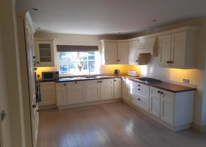 Beautiful Within Walking Distance To *