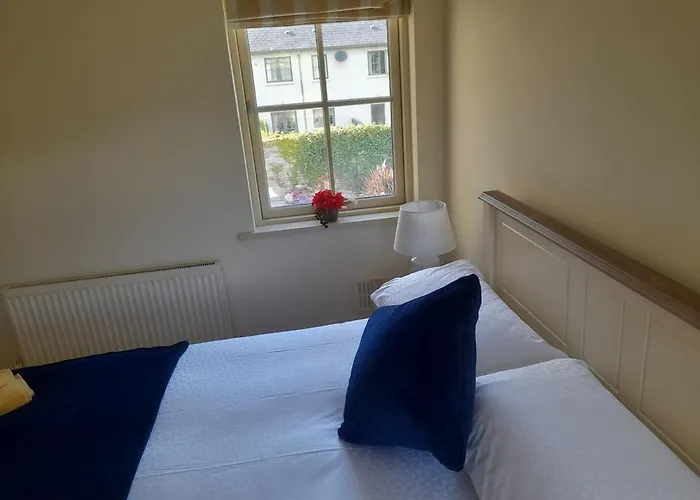 Beautiful Within Walking Distance To * ケンメア