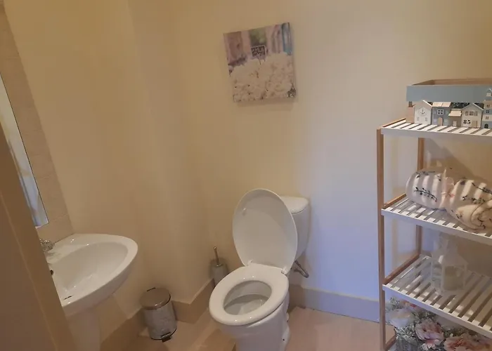 Beautiful Within Walking Distance To * קנמארה