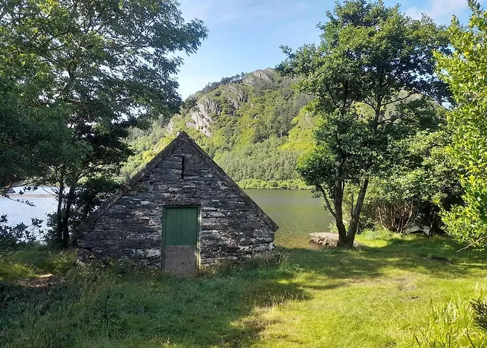 בית נופש Beautiful Within Walking Distance To